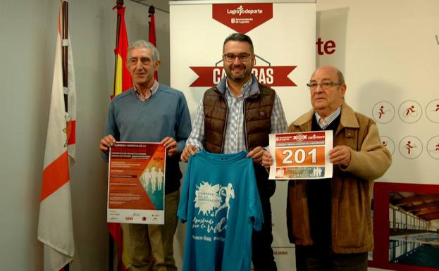 Luis Lleyda, Javier Merino y Eugenio de la Riva en la presentación de la cita deportiva y solidaria. 