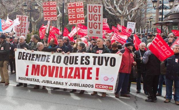 Una de las movilizaciones de los sindicatos riojanos exigiendo la subida de las pensiones.