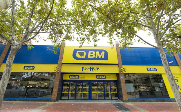 Fachada del supermercado BM de Logroño. 