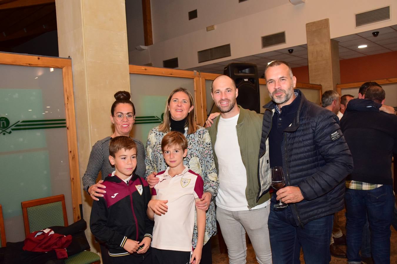 Tras la jornada de golf se pudo disfrutar de una cata d dos vinose de Bodegas Altanza