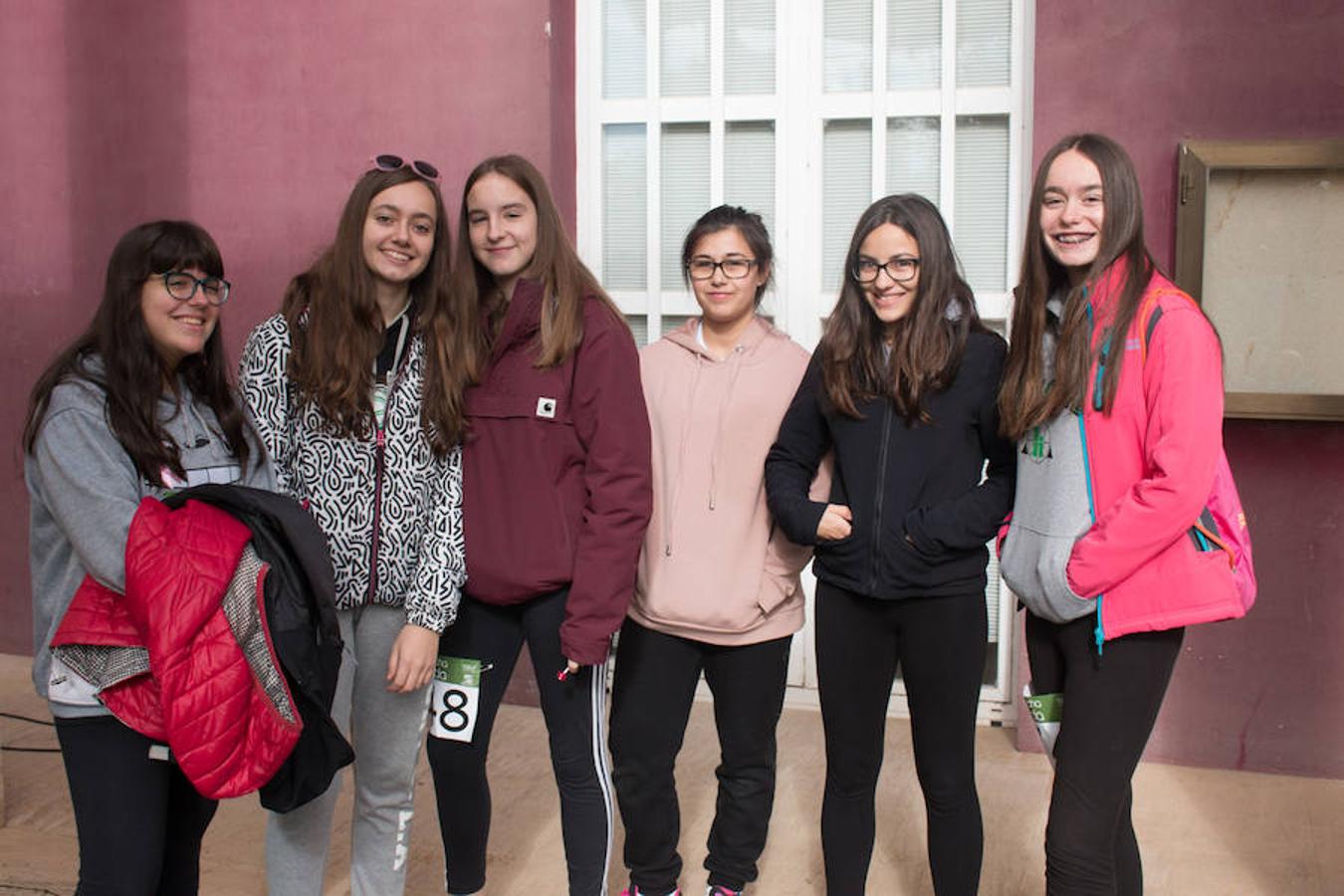 La iniciativa 'En marcha por la vida' ha reunido unas 650 personas para salir de paseo en una iniciativa organizada por la Asociación Española Contra el Cáncer de La Rioja, organizadora de la caminata que cubrió unos 12 kilómetros desde Santo Domingo de la Calzada y Hervías, y regreso. 