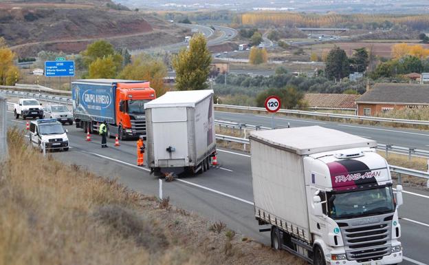 La colisión se ha producido en la AP-68 a la altura de Agoncillo.
