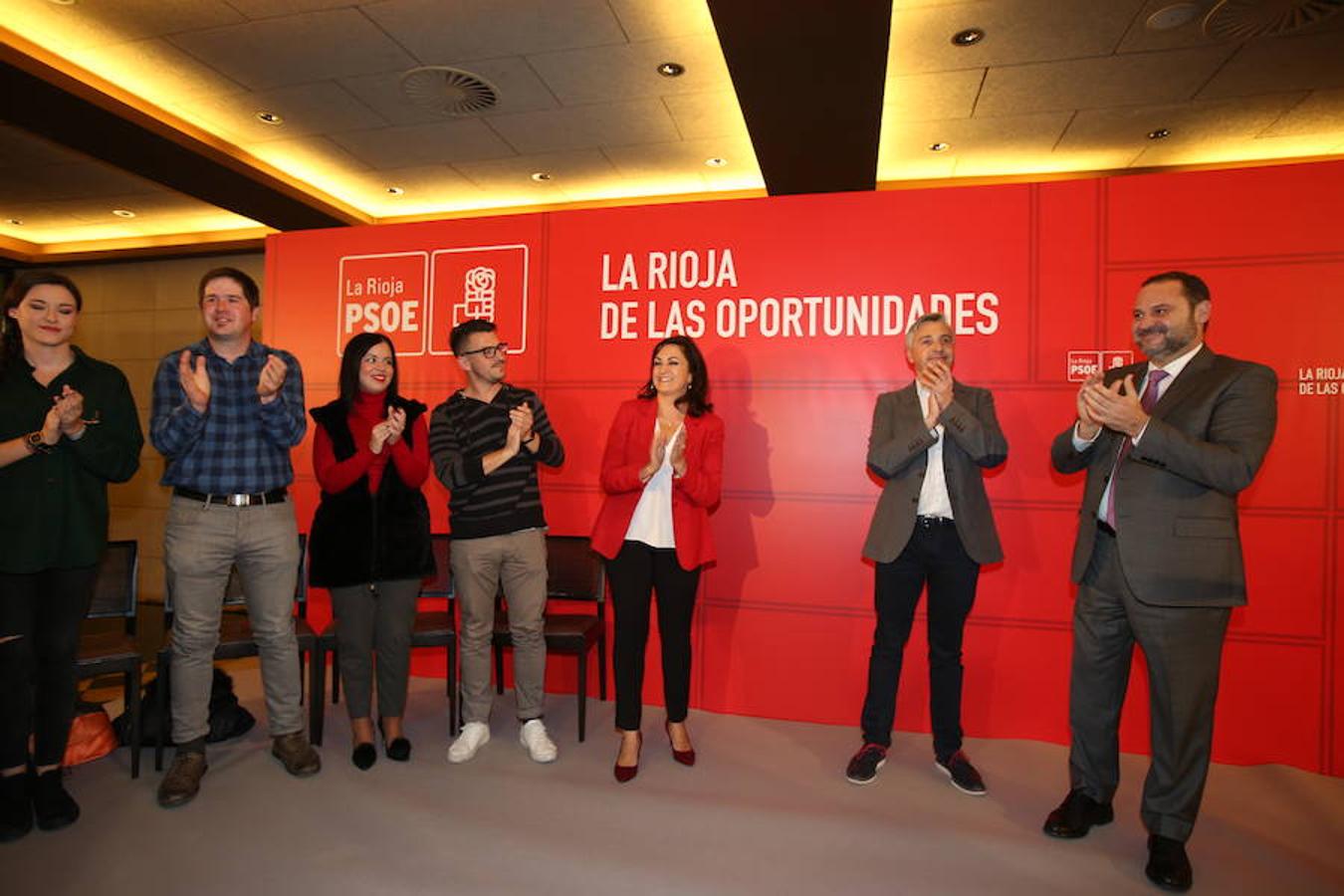 El ministro de Fomento, José Luis Ábalos ha intervenido en un acto del PSOE en La Rioja, junto a su secretario general, Francisco Ocón, y la secretaria federal de Mundo Rural y portavoz del Grupo Parlamentario Socialista, Concepción Andreu en el restaurante Delicatto de Logroño.