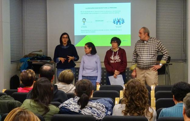 Un momento del acto celebrado en el Centro Cultural Ibercaja. 