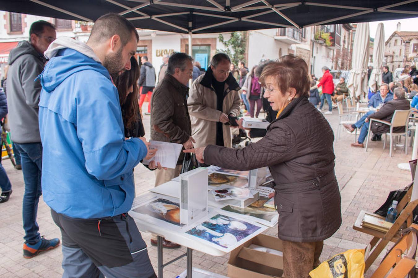 Imágenes de las XXVII Jornadas Micológicas, organizadas por la asociación Amigos de Ezcaray