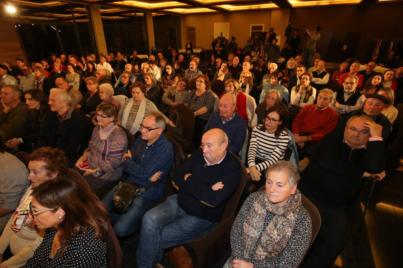 Ha presentado su candidatura a la Presidencia de La Rioja en un acto al que ha asistido la vicepresidenta del Gobierno central, Carmen Calvo