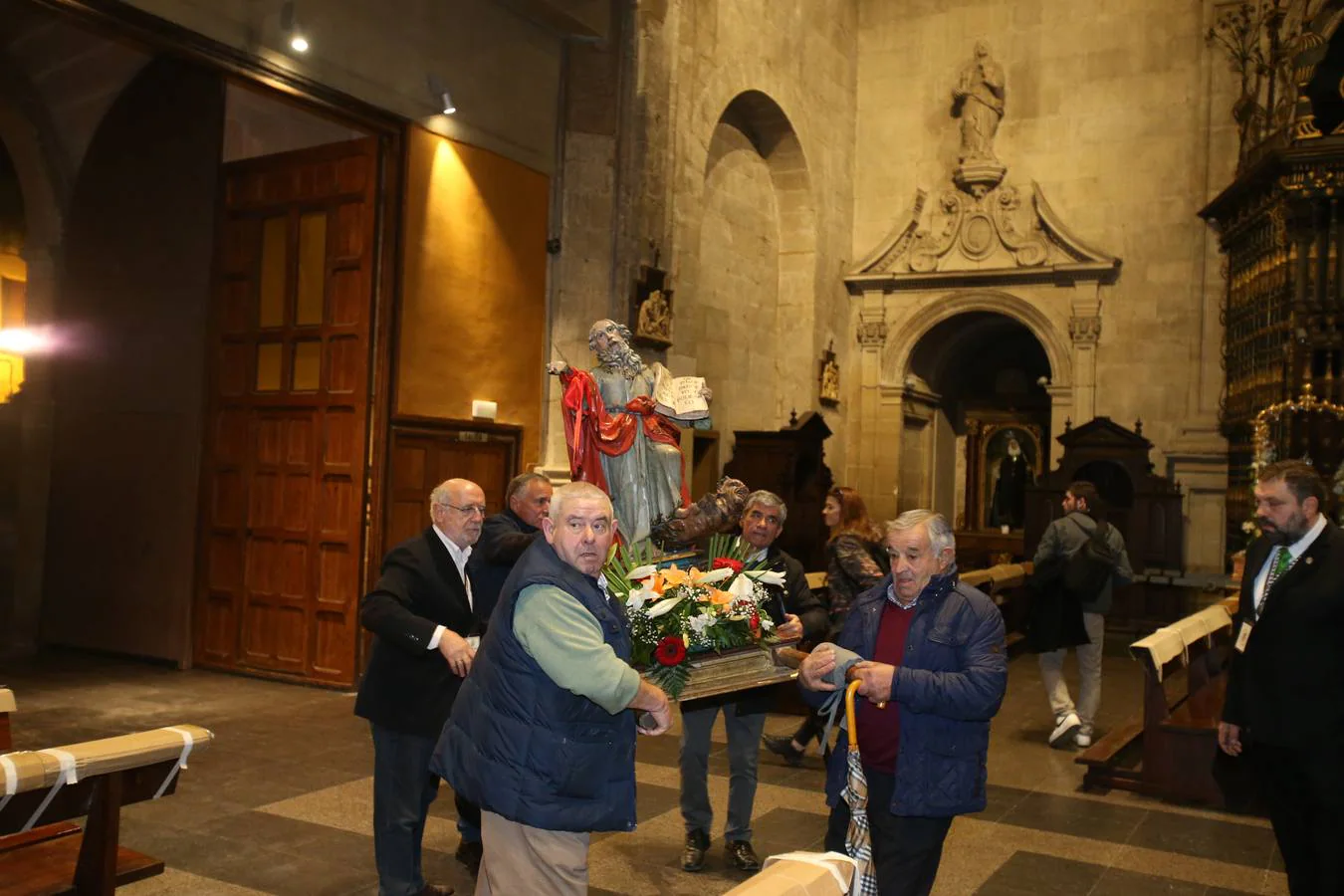 Fotos: Multitudinaria procesión (II)