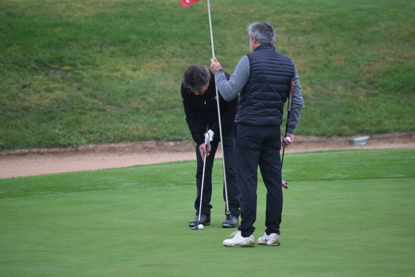 Imágenes de la final de la Liga de Golf y Vino de lomejordelvinoderioja.com.