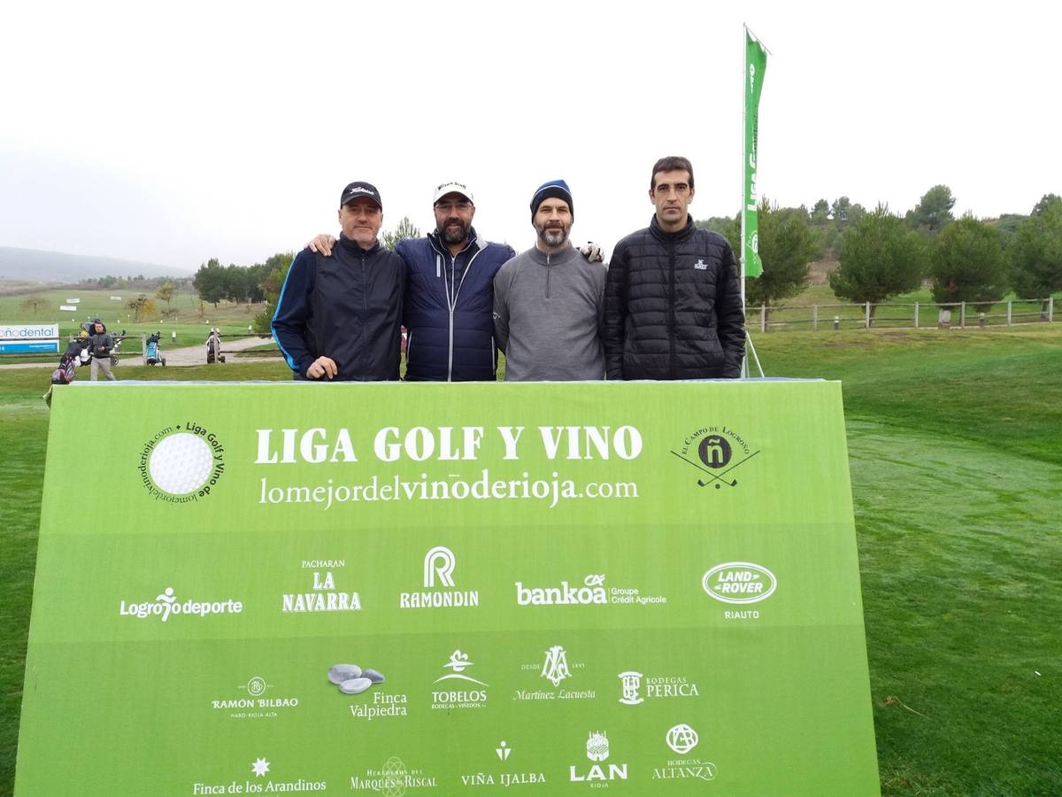 Imágenes de la salida de la final de la Liga de Golf y Vino de lomejordelvinoderioja.com.