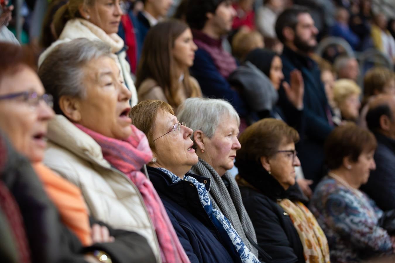 Fervor y fe en la misa de E untes.