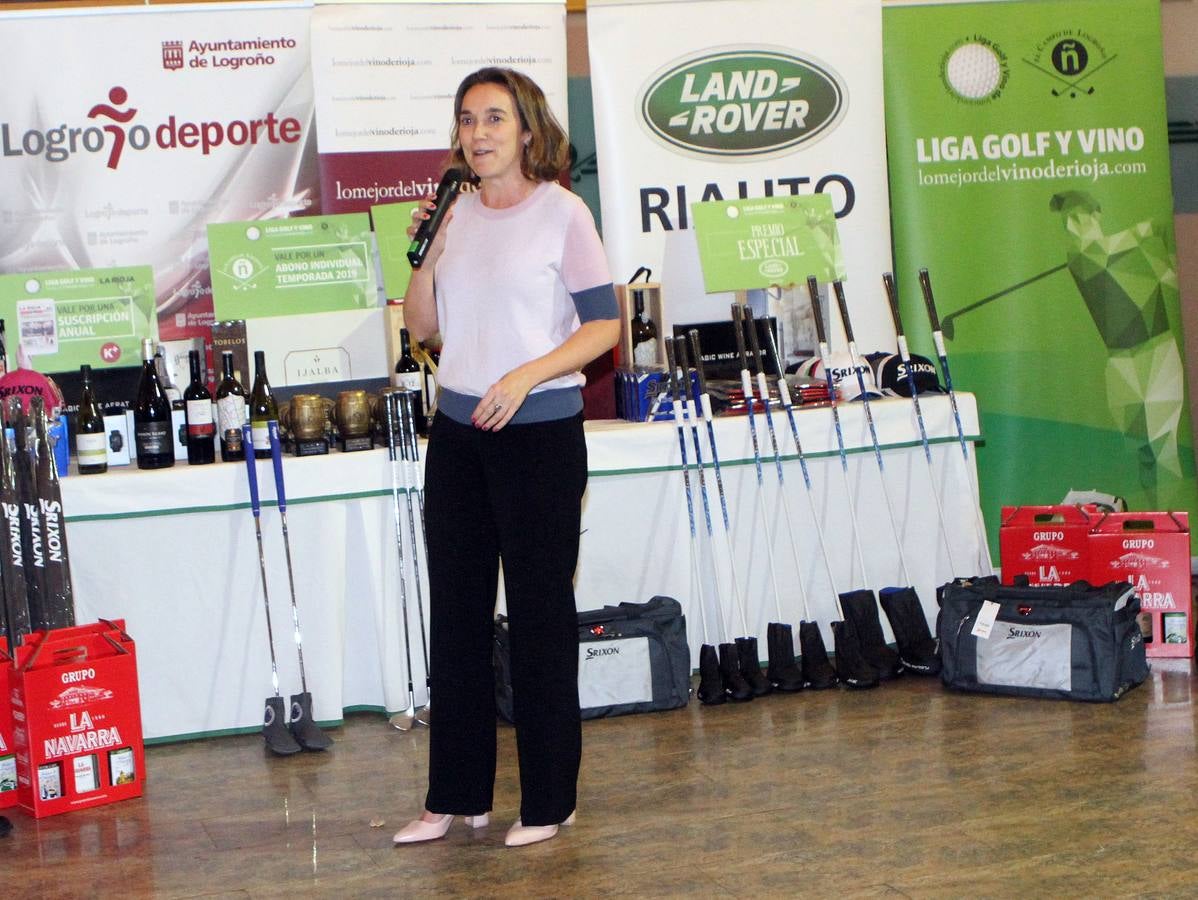 Tras la cena, los ganadores recibieron sus premios.