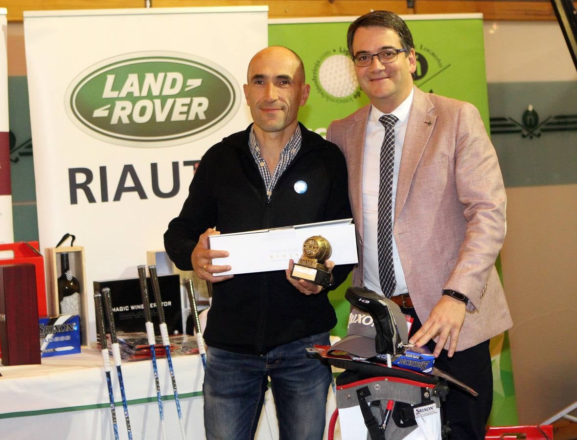 Tras la cena, los ganadores recibieron sus premios.