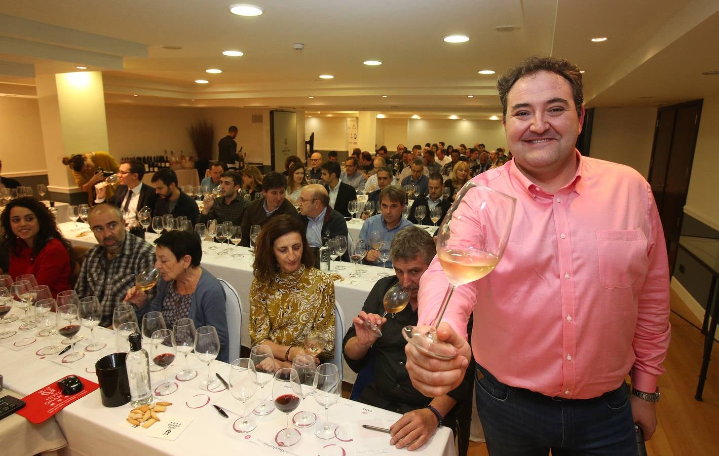 Lleno en la cata de lomejordelvinoderioja.com