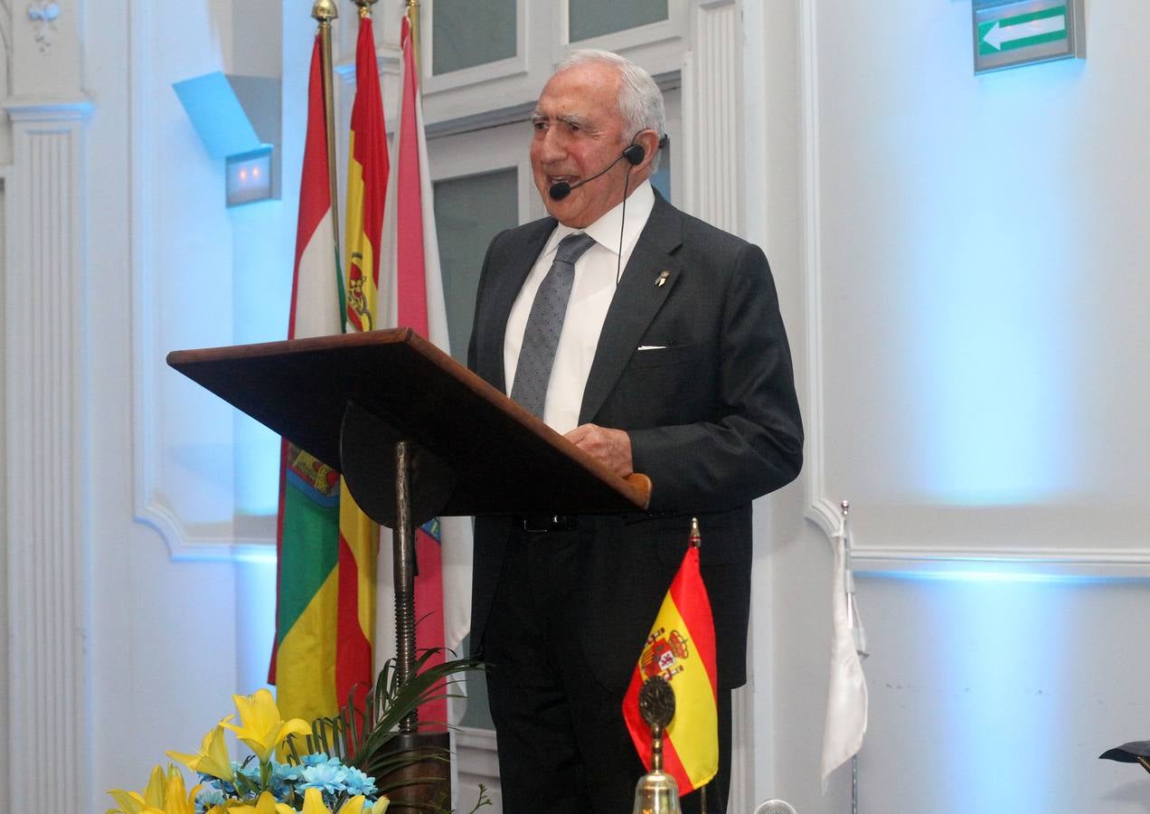 Los rotarios celebran en Logroño el aniversario de la entidad benéfica