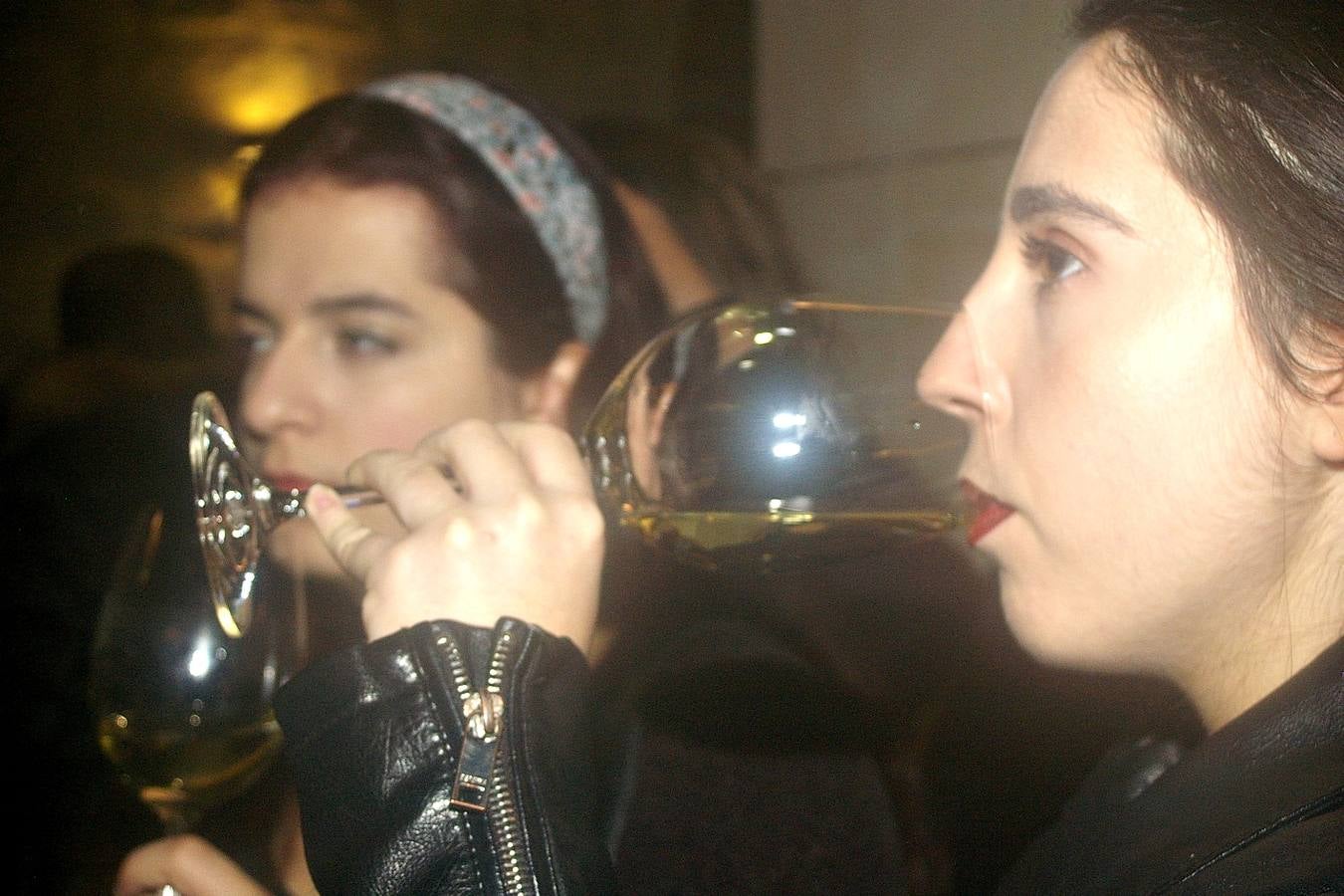 XVI Curso de Enología ´Ciudad de Cenicero´ organizado e impartido por la Universidad de La Rioja, dentro de sus Cursos de Verano. En esta edición las inscripciones han superado el centenar.