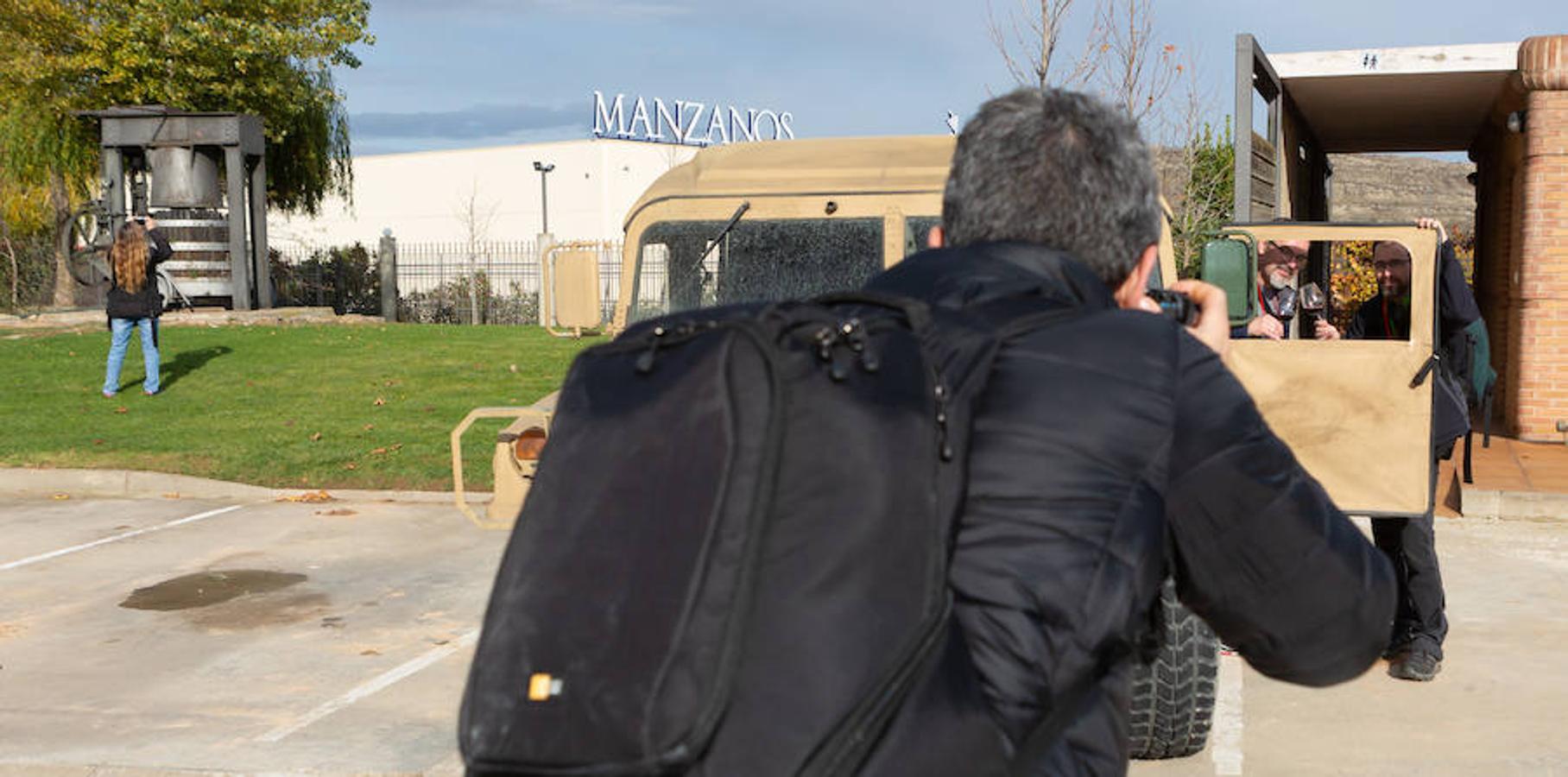 El sol y el buen tiempo se aliaron para hacer «la fotografía perfecta» en el VIII Rally Fotográfico del Rioja, que ayer reunió a 95 participantes y recorrió rincones y bodegas de Aldeanueva, Azagra y Navarrete 