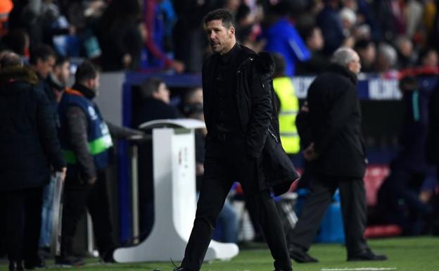 Diego Pablo Simeone, durante el Atlético-Barça.