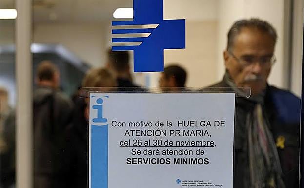 Imagen principal - La sociedad civil se levanta contra Torra por la parálisis institucional que causa el &#039;procés&#039;