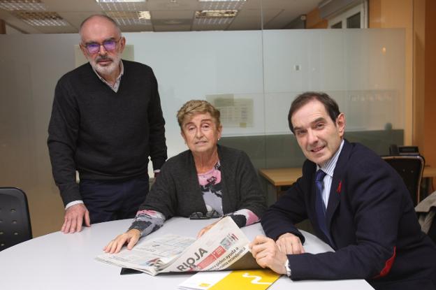 Francisco Antón, Pilar Criado y Javier Pinilla, en las instalaciones de Diario LA RIOJA.