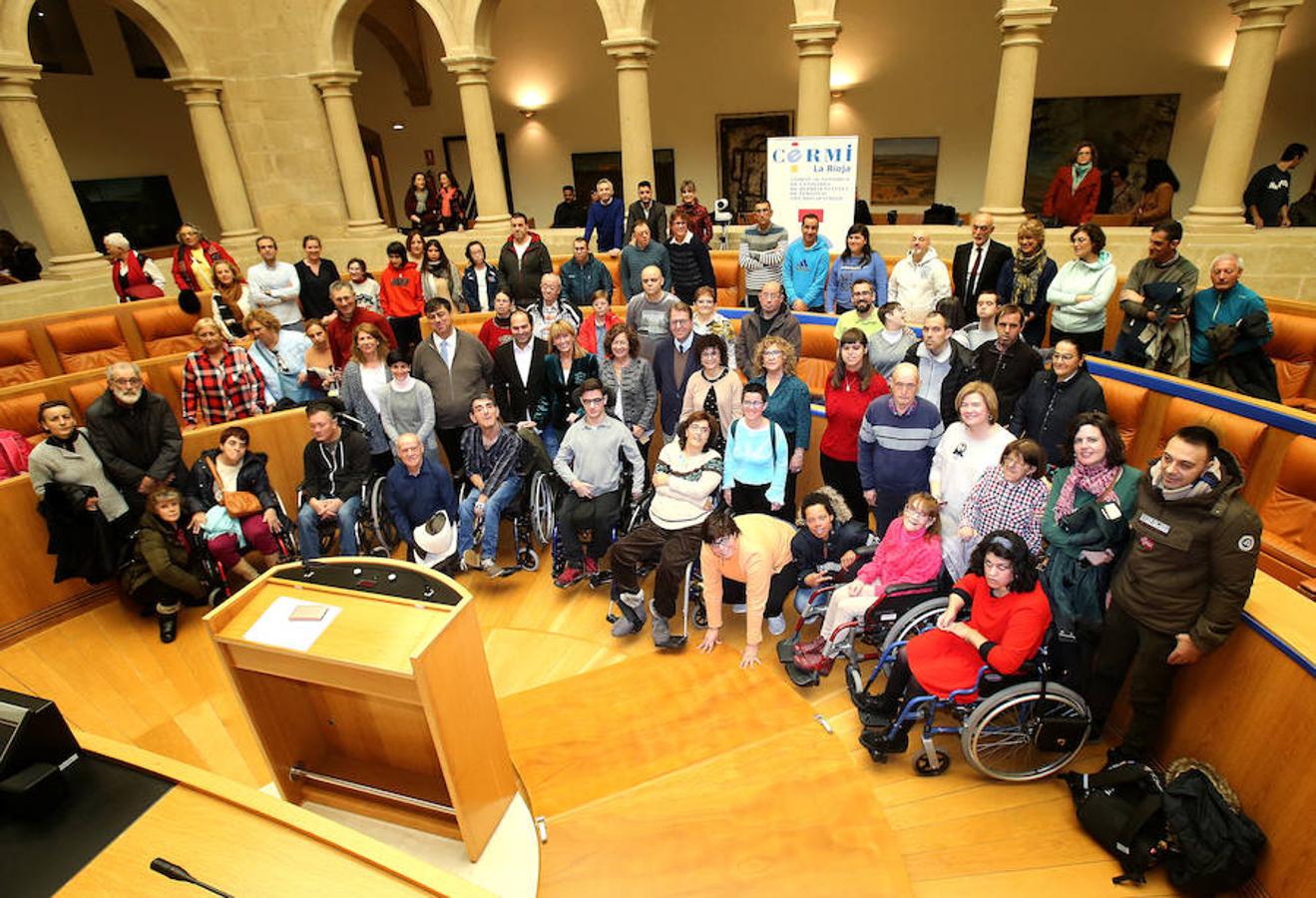 El Parlamento de La Rioja ha acogido el acto conmemorativo del Día Europeo e Internacional de las Personas con Discapacidad, organizado por el Comité Español de Representantes de Personas con Discapacidad (CERMI) en La Rioja. Parlamento.