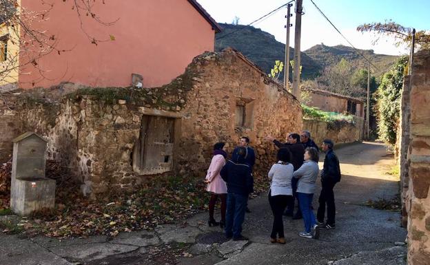 Visita institucional a la aldea de San Bartolomé. 