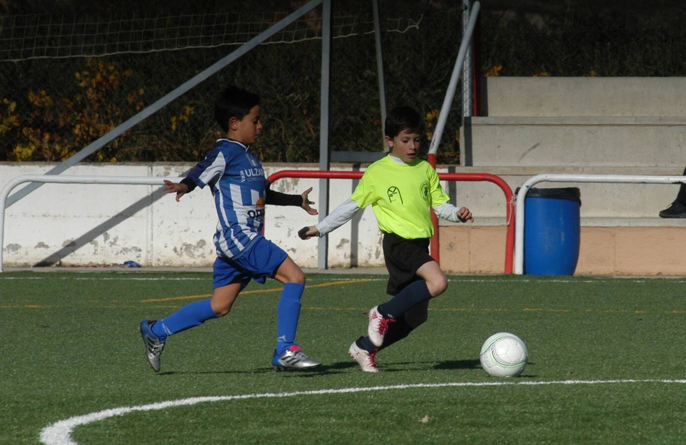 XXI torneo de fútbol base Villa de Autol que ha comenzado este jueves y durará hasta el domingo. Participan 99 equipos, 1.300 chavales de 30 clubes de La Rioja y Navarra.