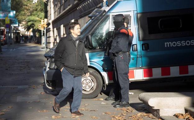 El exdiputado de CiU Oriol Pujo, este lunes a su llegada a la Audiencia Provincial de Barcelona.