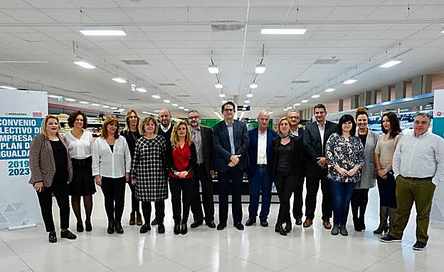 Sueldo base de 1.300 euros brutos, una de las nuevas condiciones de los más de 520 trabajadores de Mercadona en La Rioja