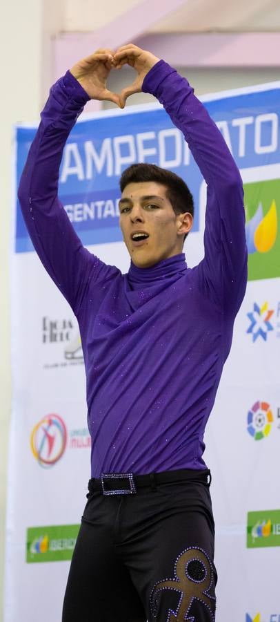 El patinador madrileño llenó Lobete para su exhibición de despedida.