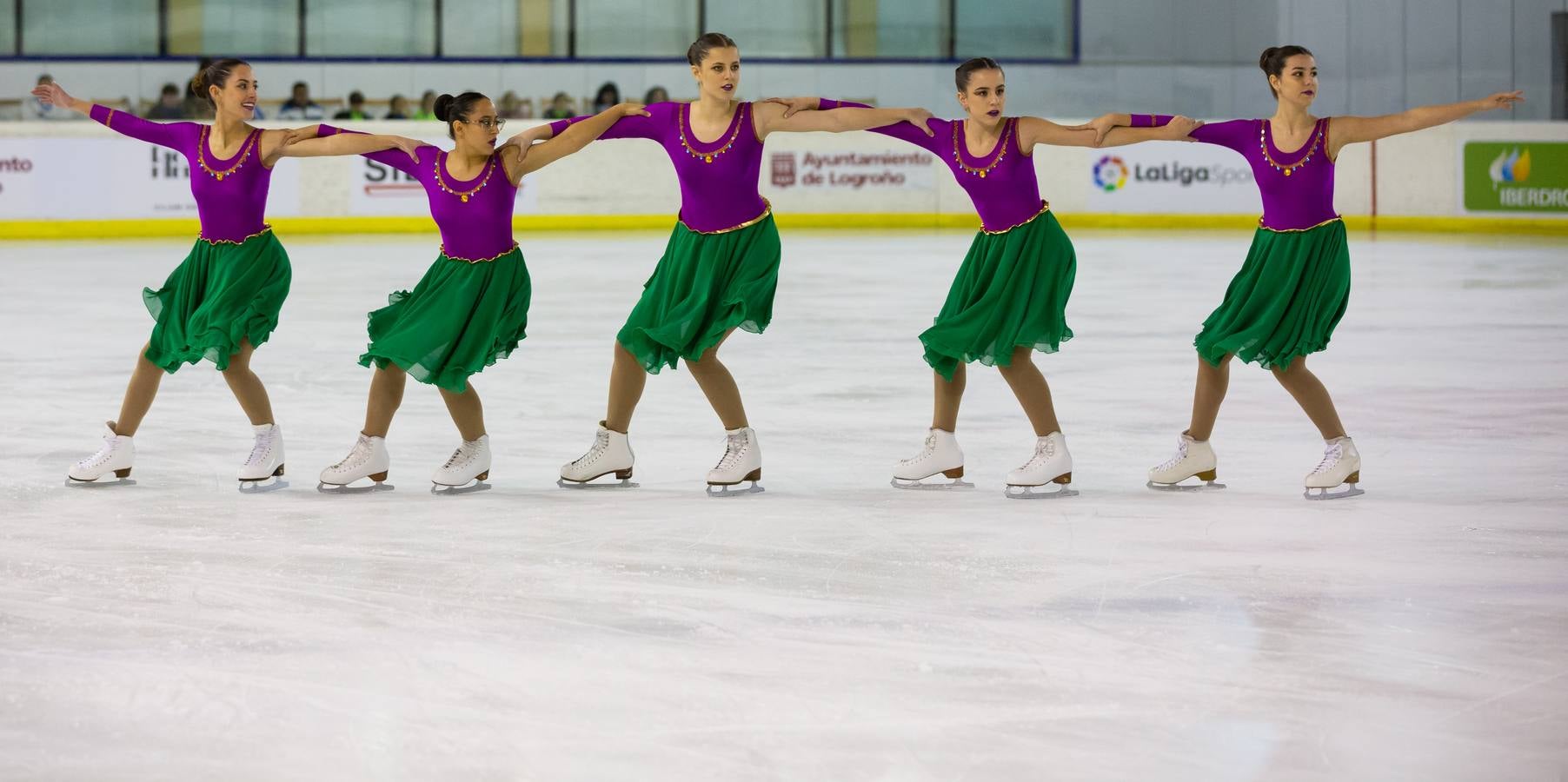 El patinador madrileño llenó Lobete para su exhibición de despedida.