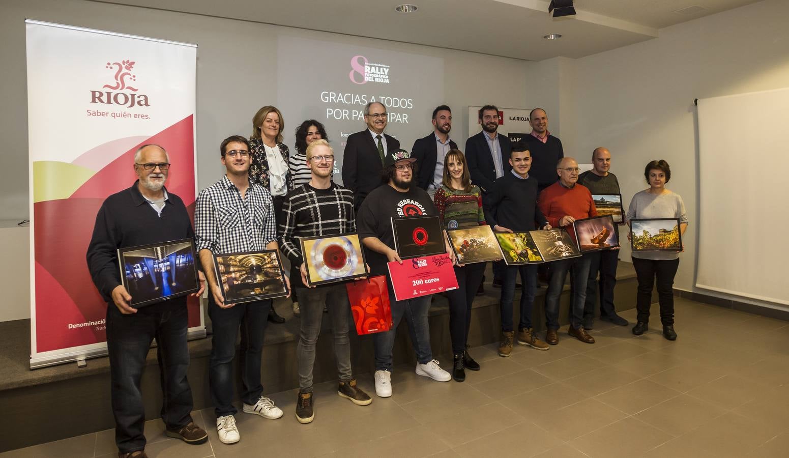 Los ganadores de la octava edición del Rally recibieron sus premios y disfrutaron de un vino de Rioja entre amigos..