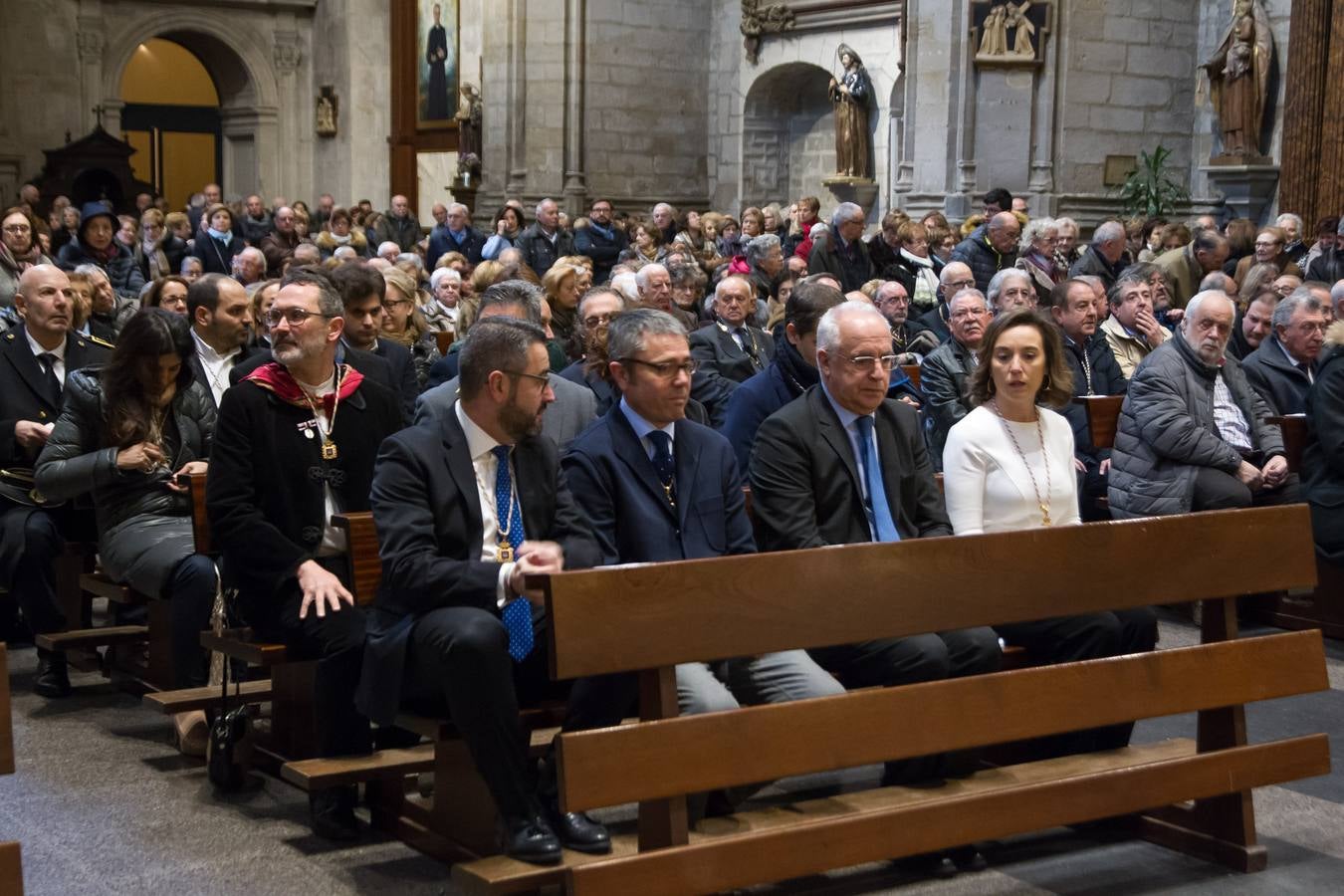 Gamarra pide amparo a la Virgen de la Esperanza para erradicar la violencia contra mujeres
