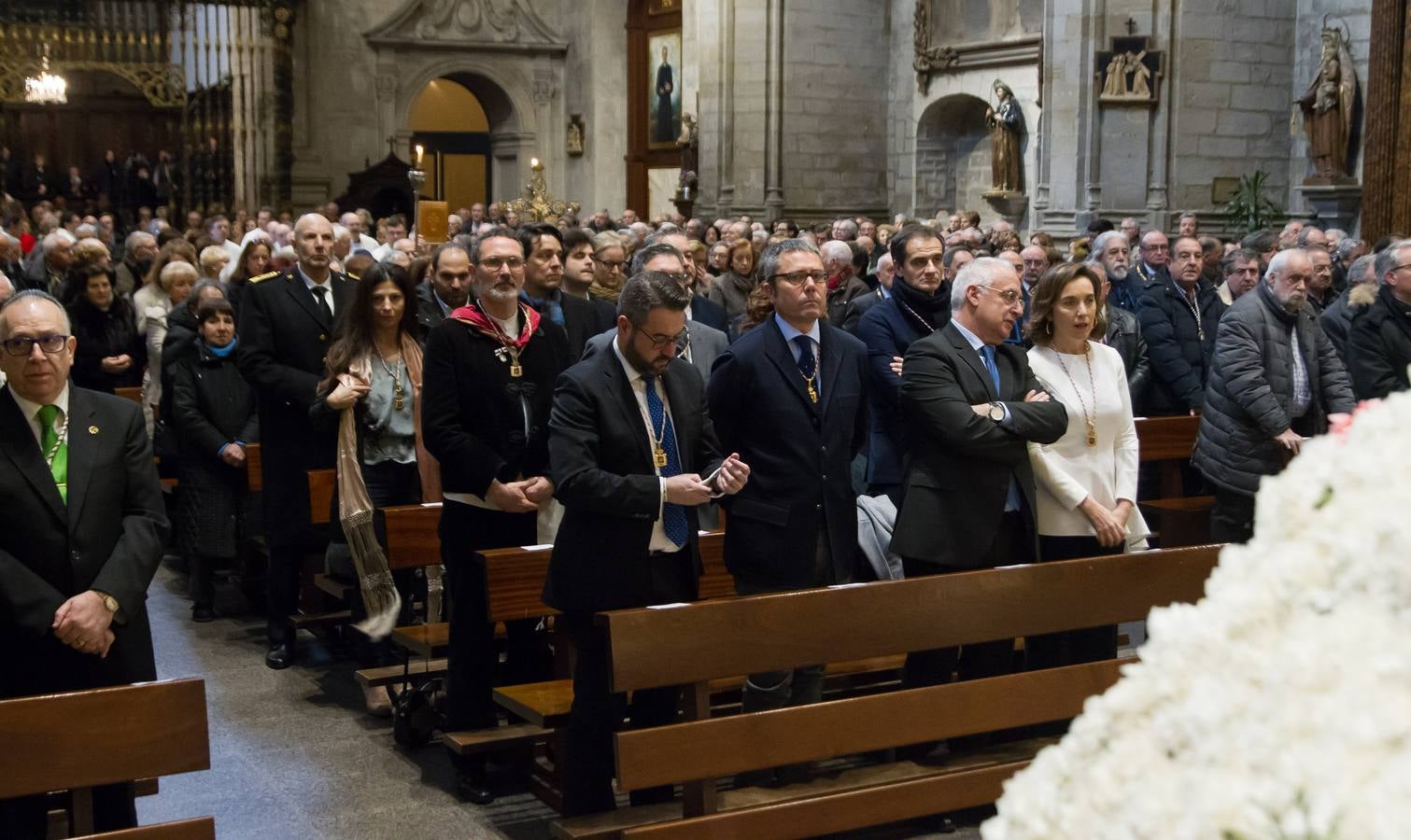 Gamarra pide amparo a la Virgen de la Esperanza para erradicar la violencia contra mujeres