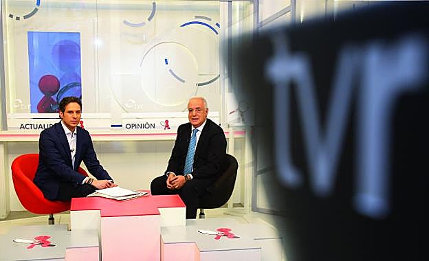 Ceniceros, ayer en TVR, antes de su entrevista en 'La Lupa'. 