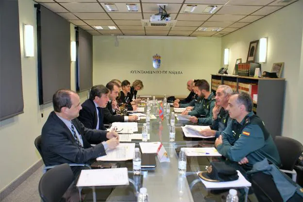 Un momento de la reunión celebrada ayer por al Junta Local de Seguridad. 