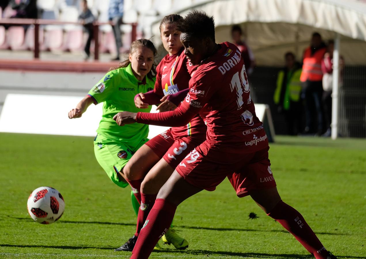 Las de Héctor Blanco no pudieron superar al equipo valenciano, que les endosó un claro 2-4 en Las Gaunas