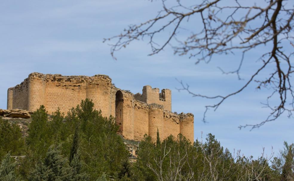 Vista panorámica del castillo de Davalillo. 