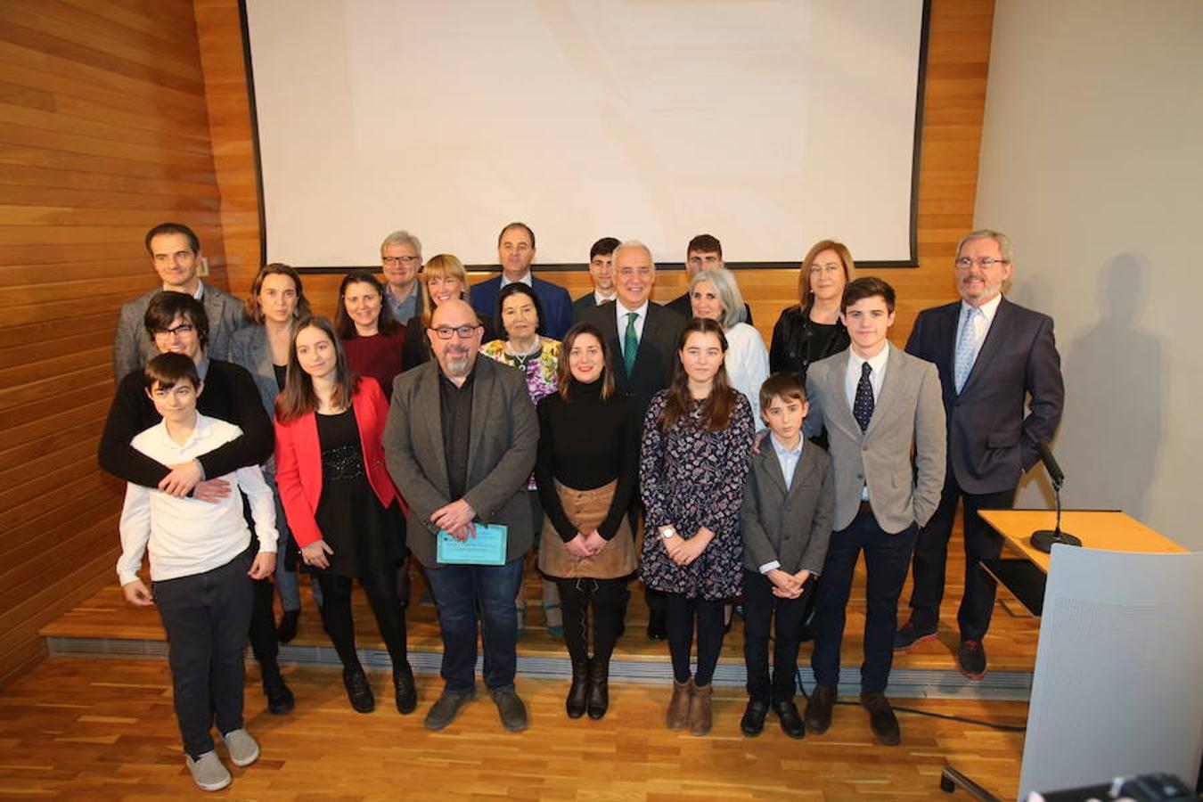 Los periodistas de Diario LA RIOJA Pablo García y Pilar Hidalgo han sido los ganadores del VI Premio José Lumbreras por sus trabajos sobre ETA y el Camero Viejo