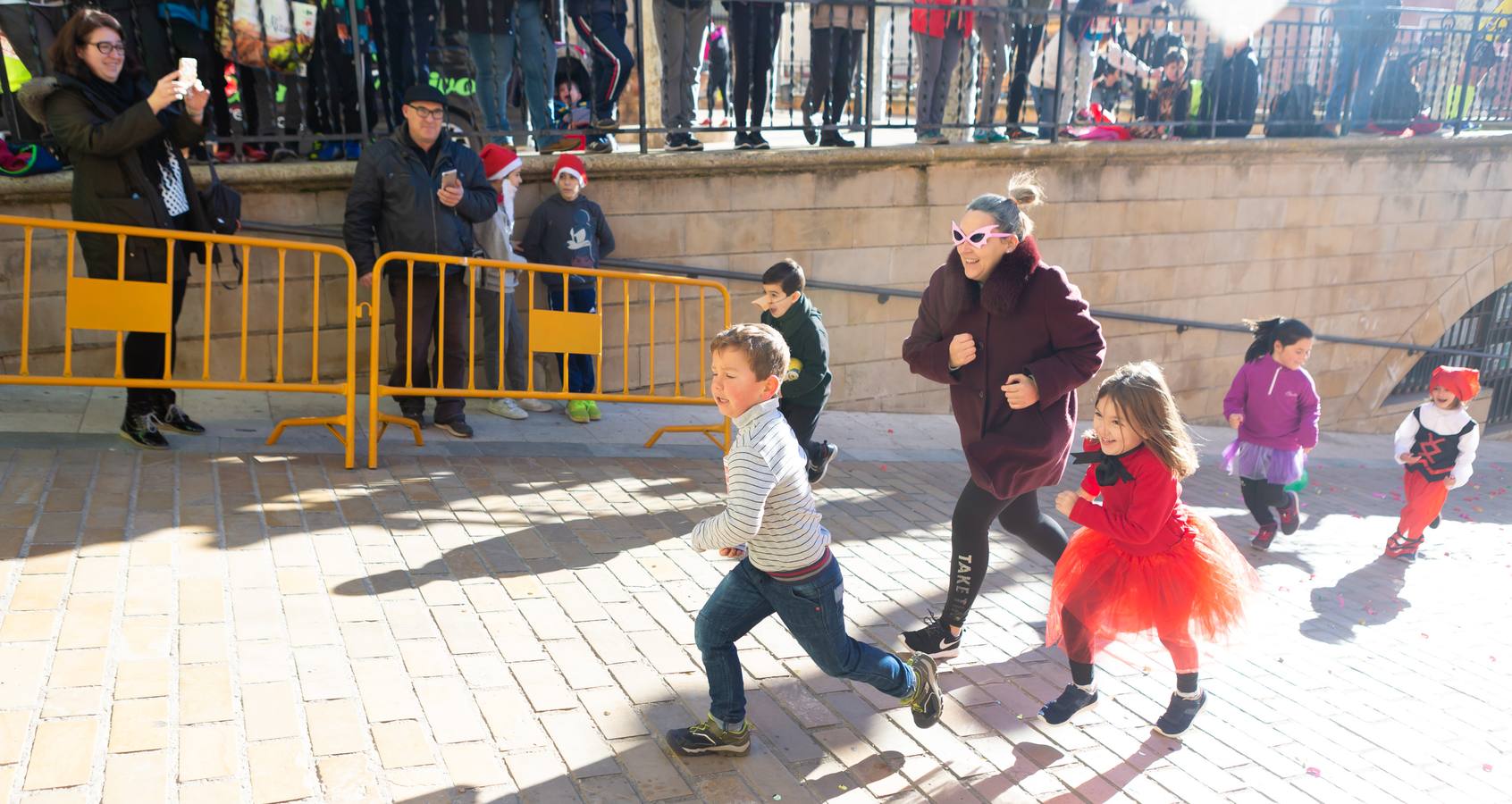 Las imágenes de la madrugadora «sansivlestre!» que se corrió en la localidad en la mañana del 31 