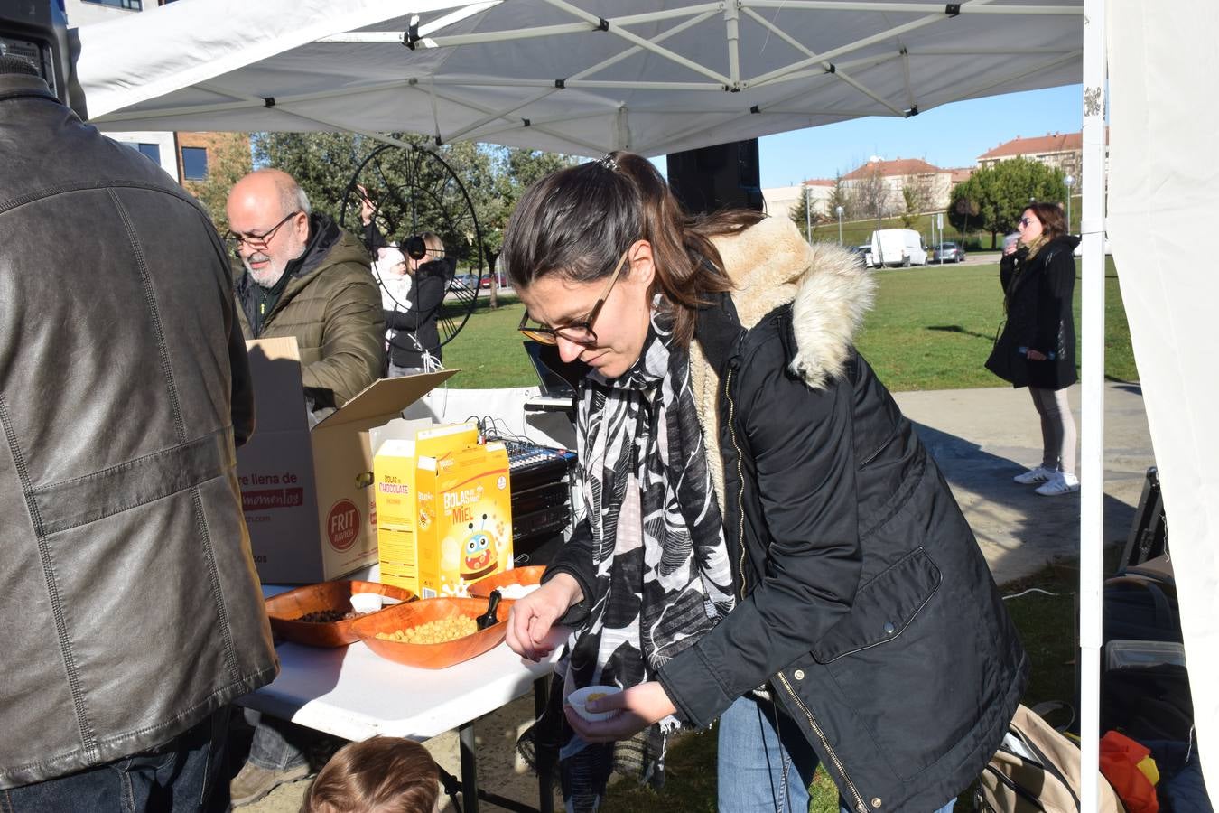 El barrio logroñés celebra una «nochevieja» con anticipación para los más pequeño