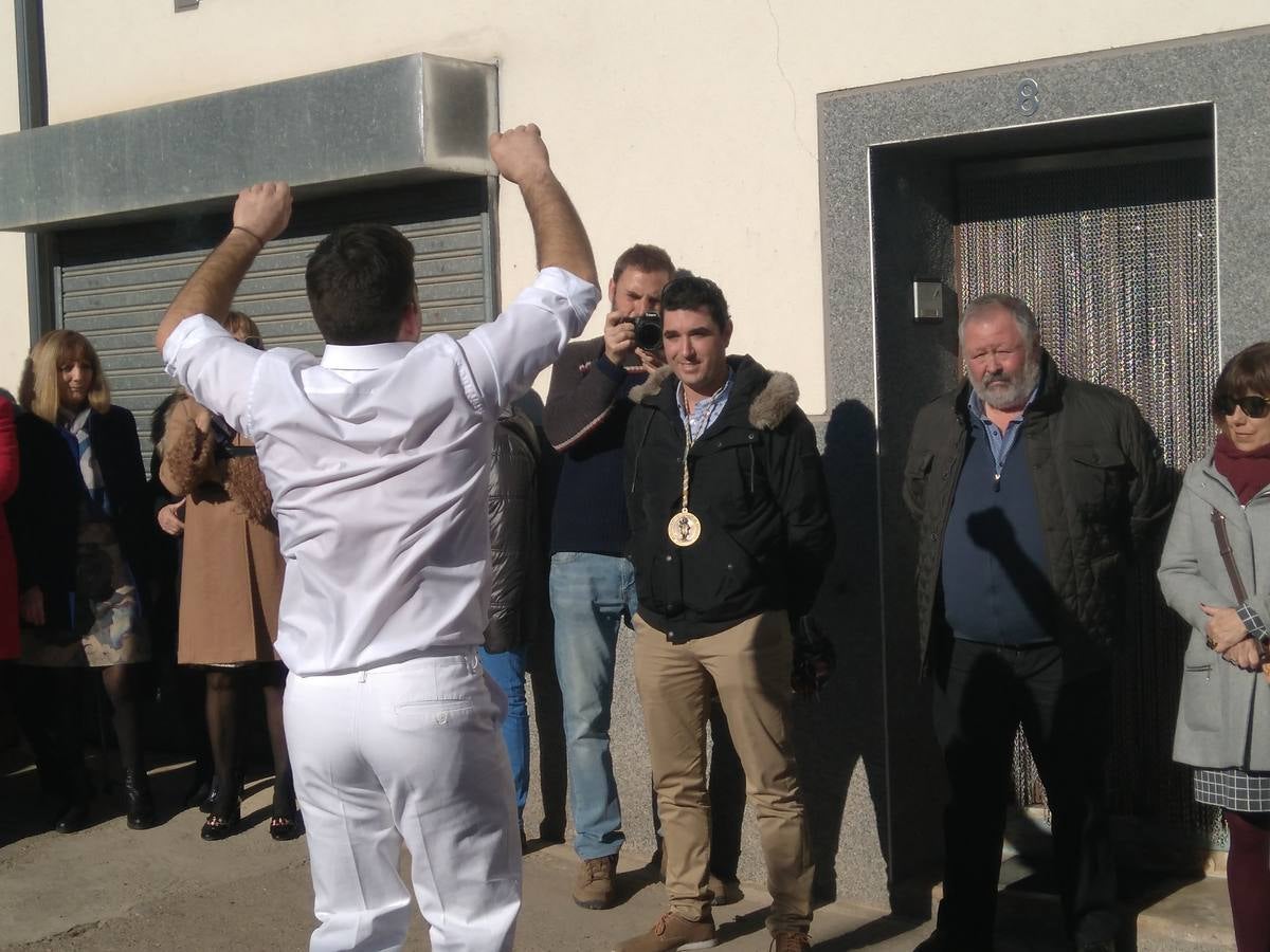 Baile a cargo del mayordomo de los Hermanos del Niños, Gonzalo Pérez Jiménez.