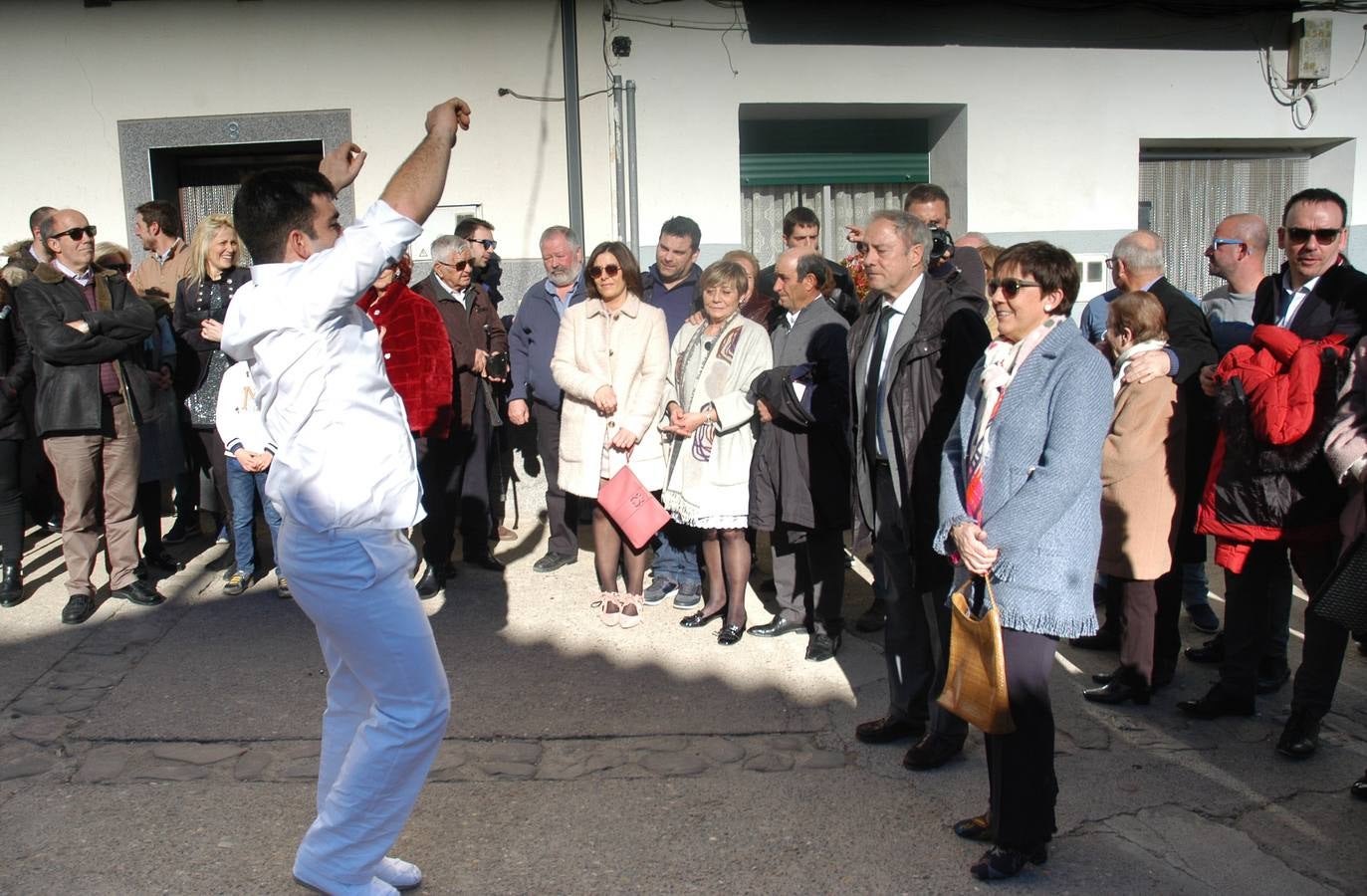 Baile a cargo del mayordomo de los Hermanos del Niños, Gonzalo Pérez Jiménez.