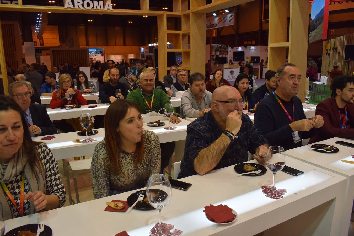 Las imágenes de la presencia riojana en Fitur 2019