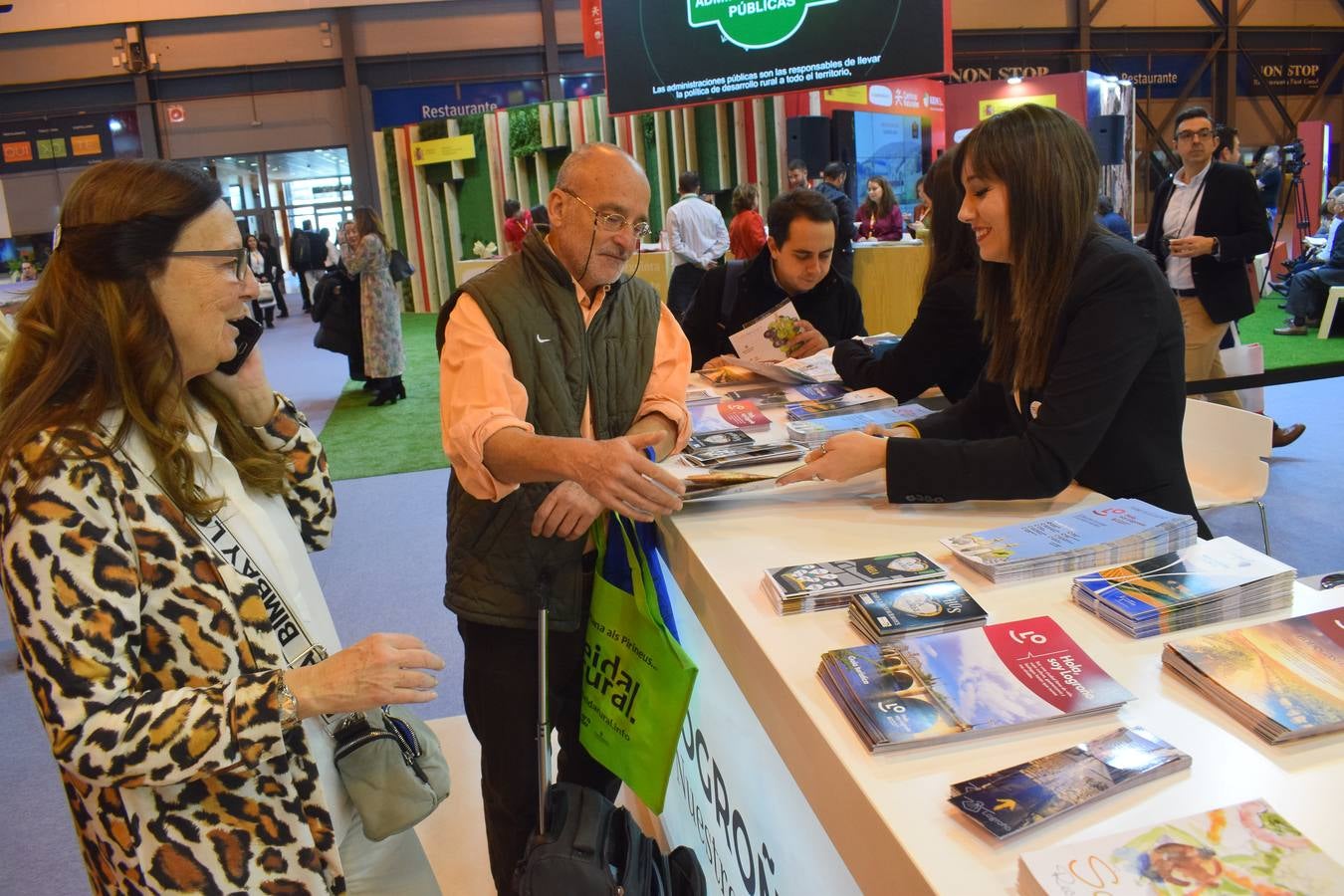 Las imágenes de la presencia riojana en Fitur 2019