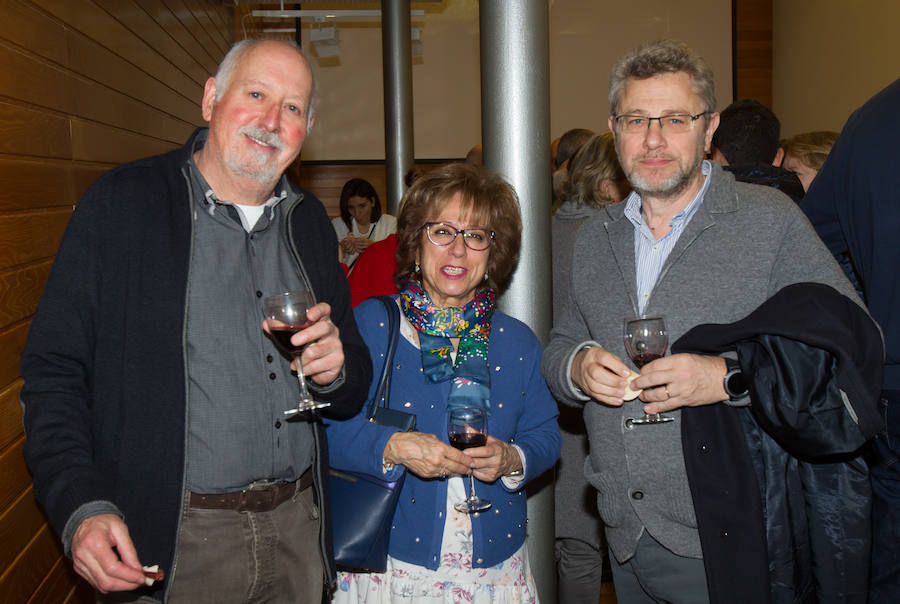 Se ha homenajeado a sus asociados Luis Javier Hernáez Movilla, por su reciente jubilación; Chemi Ciarreta e Isabel Ramos Rioja, quienes fallecieron durante 2018.