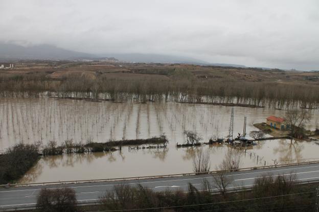 El Ebro se viene arriba