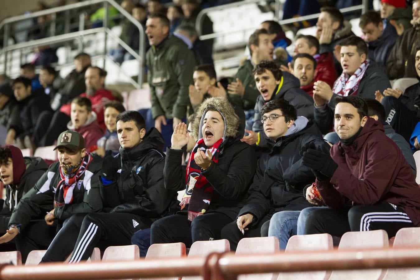 Imágenes del encuentro disputado en Las Gaunas entre el UD Logroñés y el Langreo.