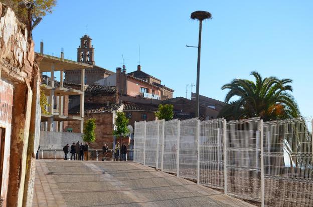 Plaza de la verdura, al fondo, desde la calle Portillo de la Plaza :: i.á. 