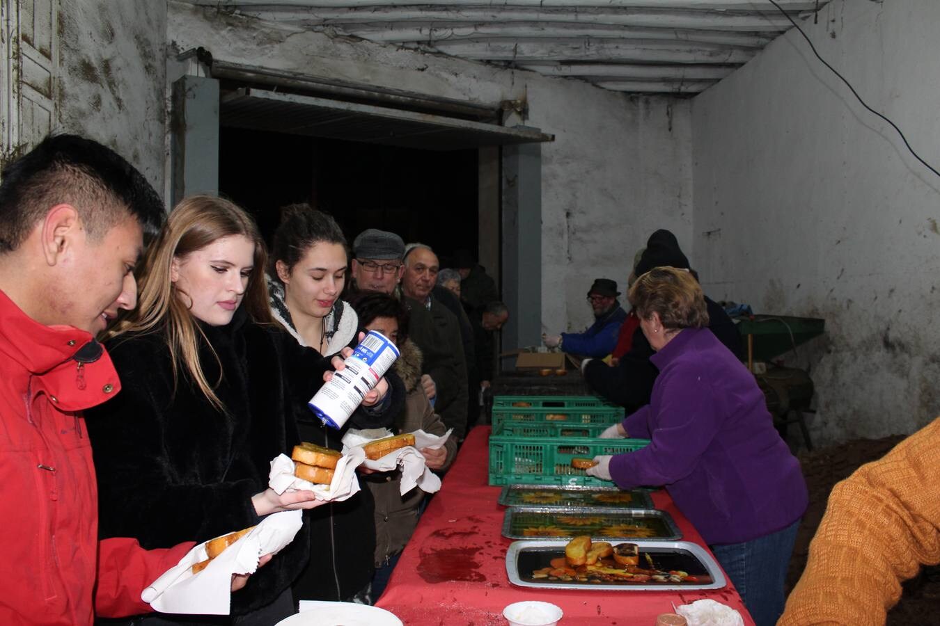 XIII día de la tostá que celebró este sábado el trujal de la Cooperativa Agrícola Cerverana en Cervera del Río Alhama