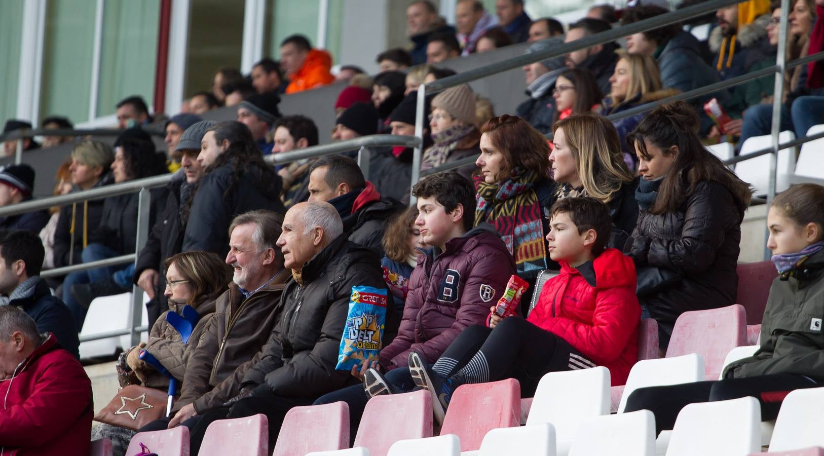 Fotos: El EDF Logroño vence al Espanyol en Las Gaunas